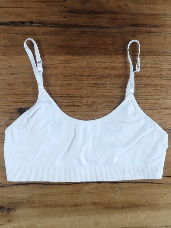 Zenana Outfitters Other - ZENANA OUTFITTERS WHITE T SHIRT BRA WITH ADJUSTABLE STRAPS SIZE S/M